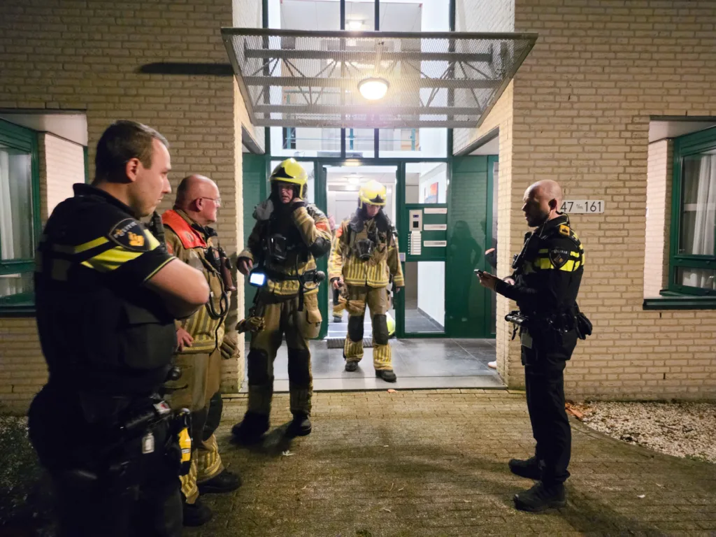 Matras vliegt in brand in slaapkamer van appartement aan Plantlust in Waalwijk 112 De Langstraat