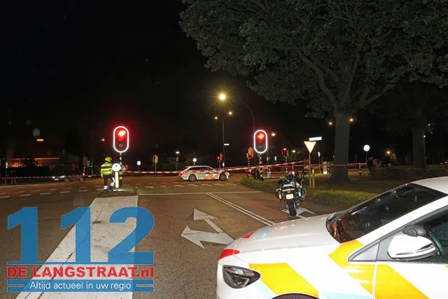 Zwaargewonde bij ernstige botsing tussen fietser en scooterrijder op Burgemeester Smeelelaan 112 De Langstraat