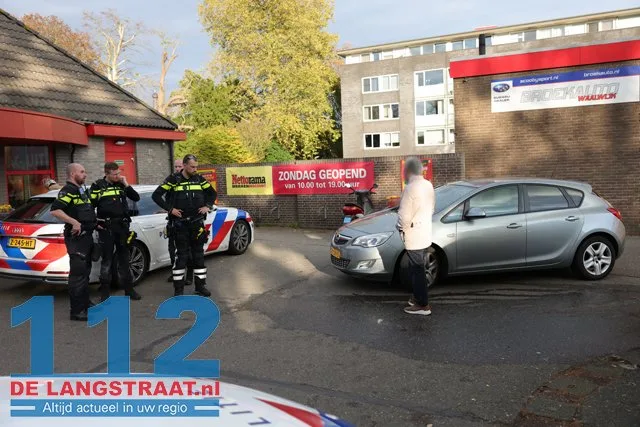 Voetgangster zwaargewond bij aanrijding op parkeerterrein Nettorama: VOA verricht uitgebreid onderzoek 112 De Langstraat