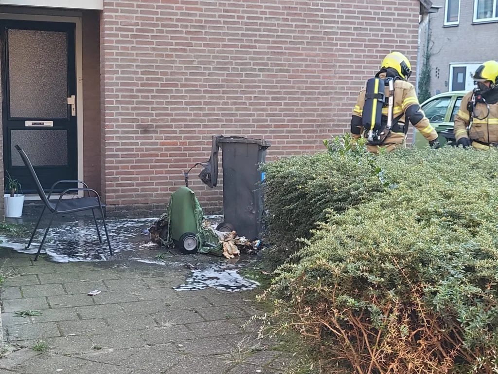 Container met groente- en tuinafval in brand aan Kopenhagenstraat in Drunen 112 De Langstraat