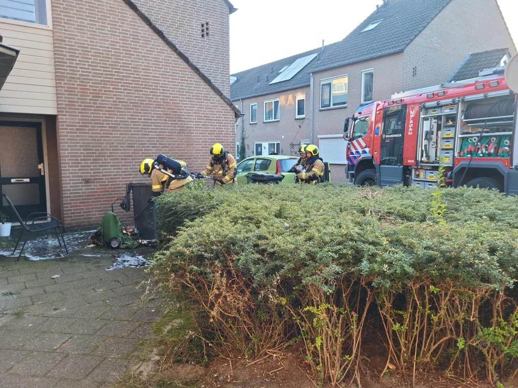 Container met groente- en tuinafval in brand aan Kopenhagenstraat in Drunen 112 De Langstraat