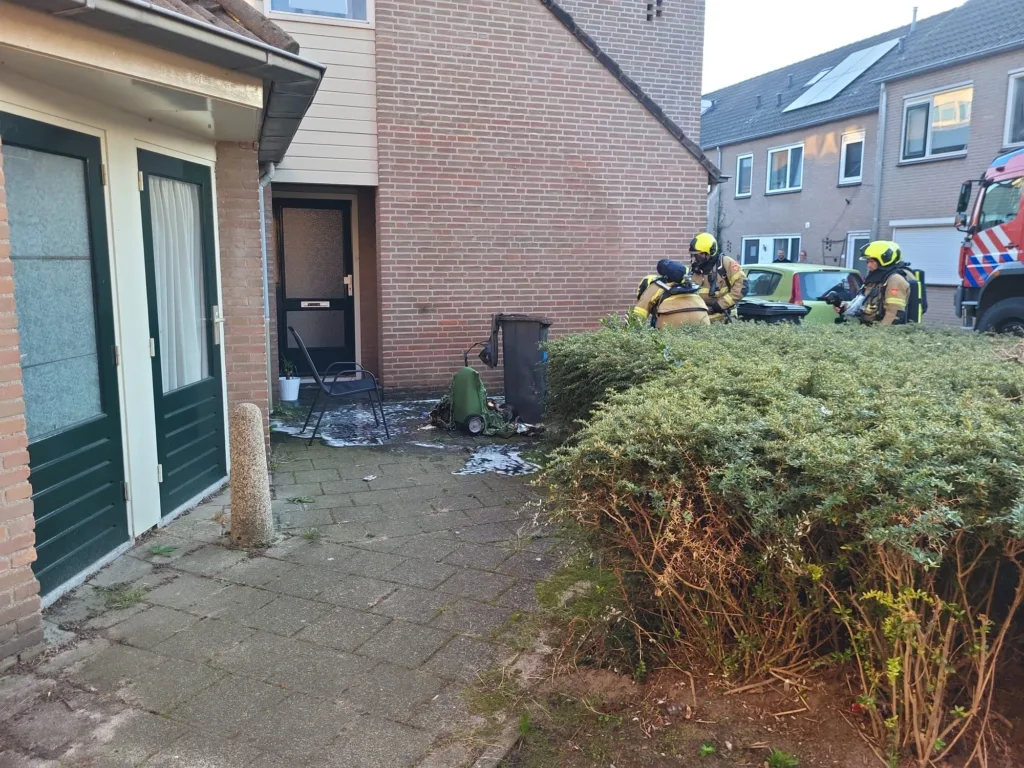 Container met groente- en tuinafval in brand aan Kopenhagenstraat in Drunen 112 De Langstraat