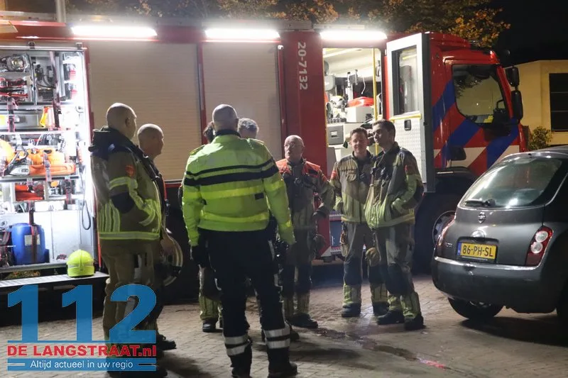 Keukenbrand veroorzaakt fikse rookontwikkeling in Cortembergstraat: Omwonenden tijdelijk geëvacueerd 17 Keukenbrand veroorzaakt fikse rookontwikkeling in Cortembergstraat: Omwonenden tijdelijk geëvacueerd 112 De Langstraat