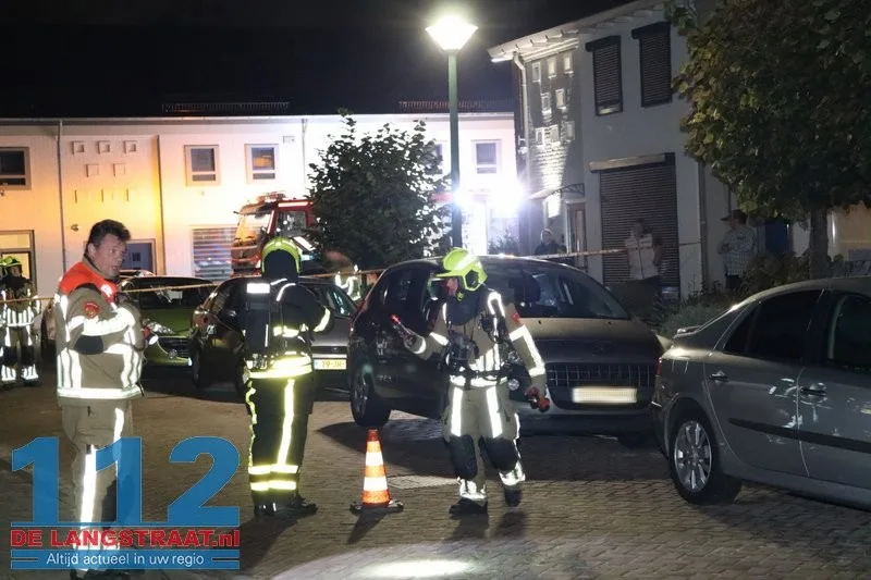 Gaslek bij auto zorgt voor explosiegevaar in Kaatsheuvel: omwonenden mogen huis niet uit 2 Gaslek bij auto zorgt voor explosiegevaar in Kaatsheuvel: omwonenden mogen huis niet uit 112 De Langstraat