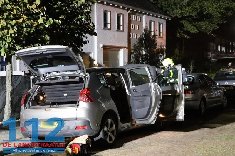 Gaslek bij auto zorgt voor explosiegevaar in Kaatsheuvel: omwonenden mogen huis niet uit 13 Gaslek bij auto zorgt voor explosiegevaar in Kaatsheuvel: omwonenden mogen huis niet uit 112 De Langstraat