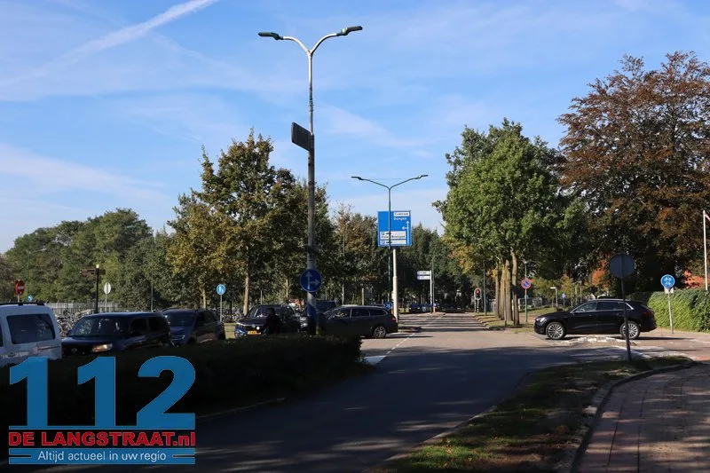Verkeerschaos rond Kaatsheuvel door drukte richting Efteling, ook aanrijding in dorp 112 De Langstraat