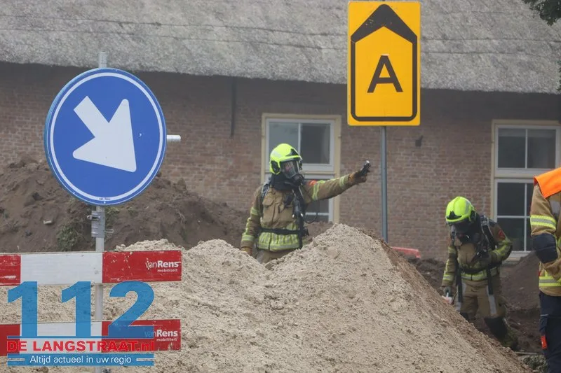 Gasleiding geraakt tijdens graafwerkzaamheden in Waspik 112 De Langstraat