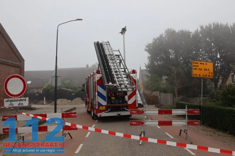 Gasleiding geraakt tijdens graafwerkzaamheden in Waspik 112 De Langstraat