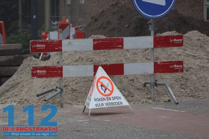 Gasleiding geraakt tijdens graafwerkzaamheden in Waspik 112 De Langstraat
