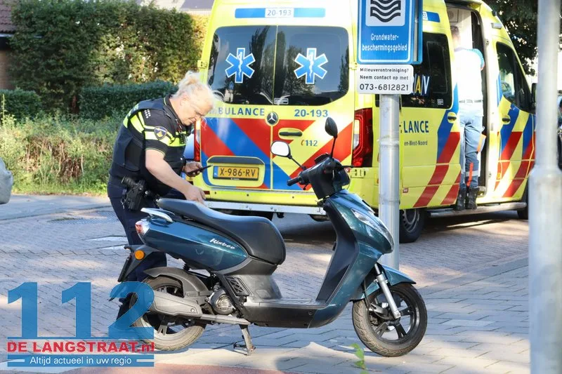 Scooterrijder lichtgewond na botsing met taxibusje op Cesar Francklaan: Kinderen geschrokken 112 De Langstraat