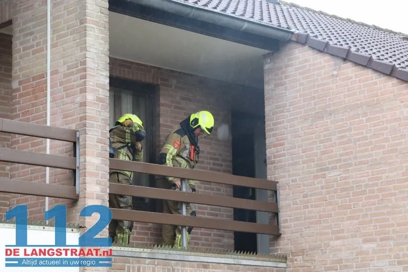 Bewoner naar ziekenhuis na rookontwikkeling door drooggekookt pannetje in Sprang-Capelle 112 De Langstraat