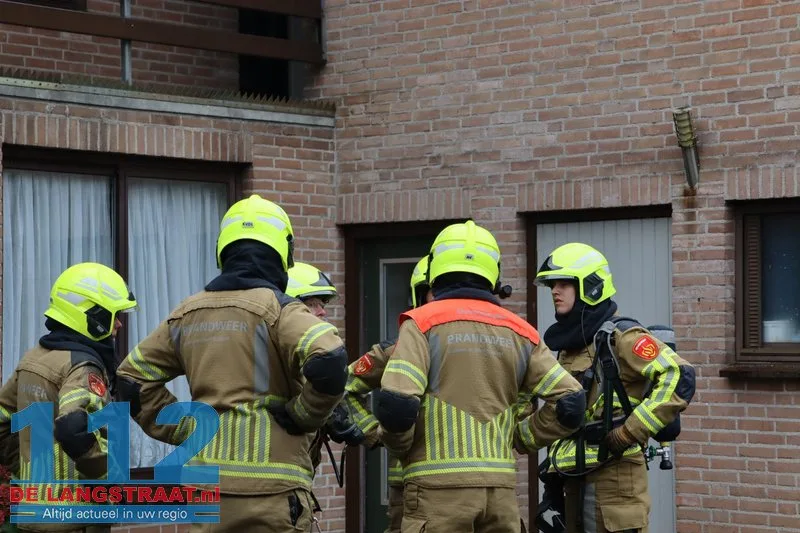 Bewoner naar ziekenhuis na rookontwikkeling door drooggekookt pannetje in Sprang-Capelle 112 De Langstraat