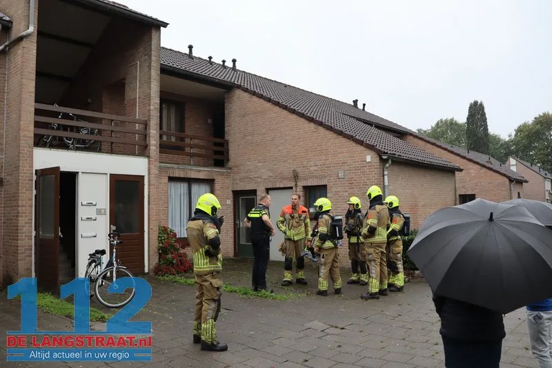 Bewoner naar ziekenhuis na rookontwikkeling door drooggekookt pannetje in Sprang-Capelle 112 De Langstraat