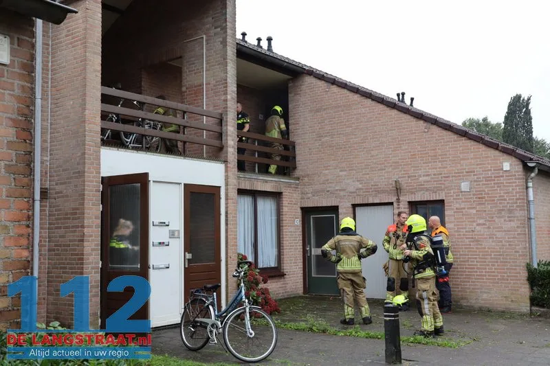 Bewoner naar ziekenhuis na rookontwikkeling door drooggekookt pannetje in Sprang-Capelle 112 De Langstraat