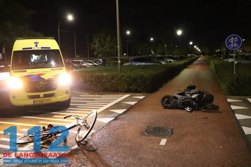 Scooterrijdster en fietsende jongen komen ten val op De Gaard: Jongen aangehouden na ongeval 112 De Langstraat