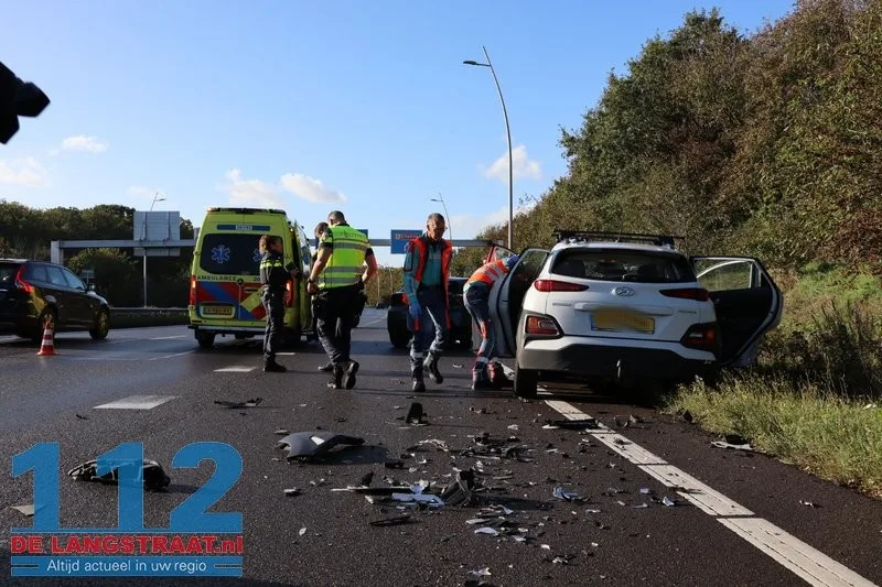 Vier gewonden bij kop-staartaanrijding op Midden-Brabantweg Kaatsheuvel richting Efteling 112 De Langstraat