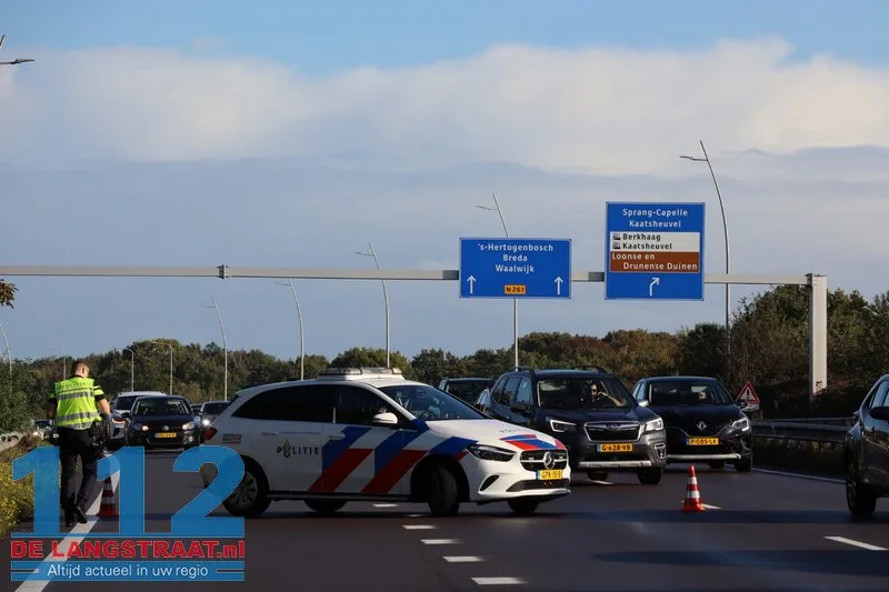 Vier gewonden bij kop-staartaanrijding op Midden-Brabantweg Kaatsheuvel richting Efteling 112 De Langstraat