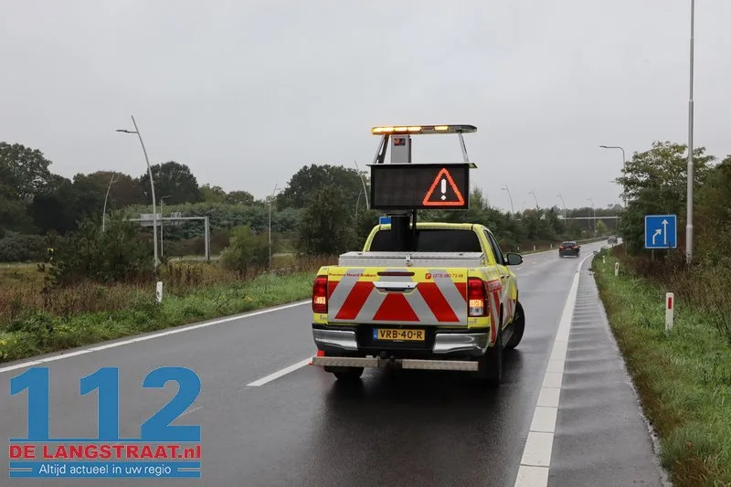 Auto raakt van de weg op oprit Europalaan naar N261 bij Kaatsheuvel 112 De Langstraat