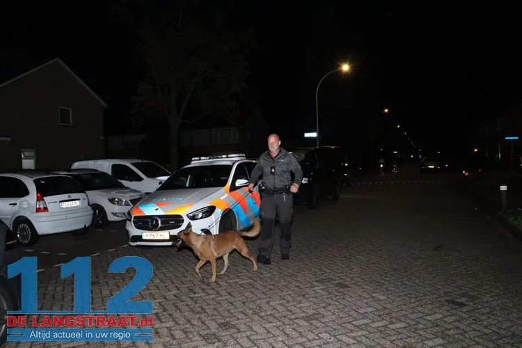 Schoten gelost in straat in Waalwijk, kogelgaten in ruiten van woning 112 De Langstraat